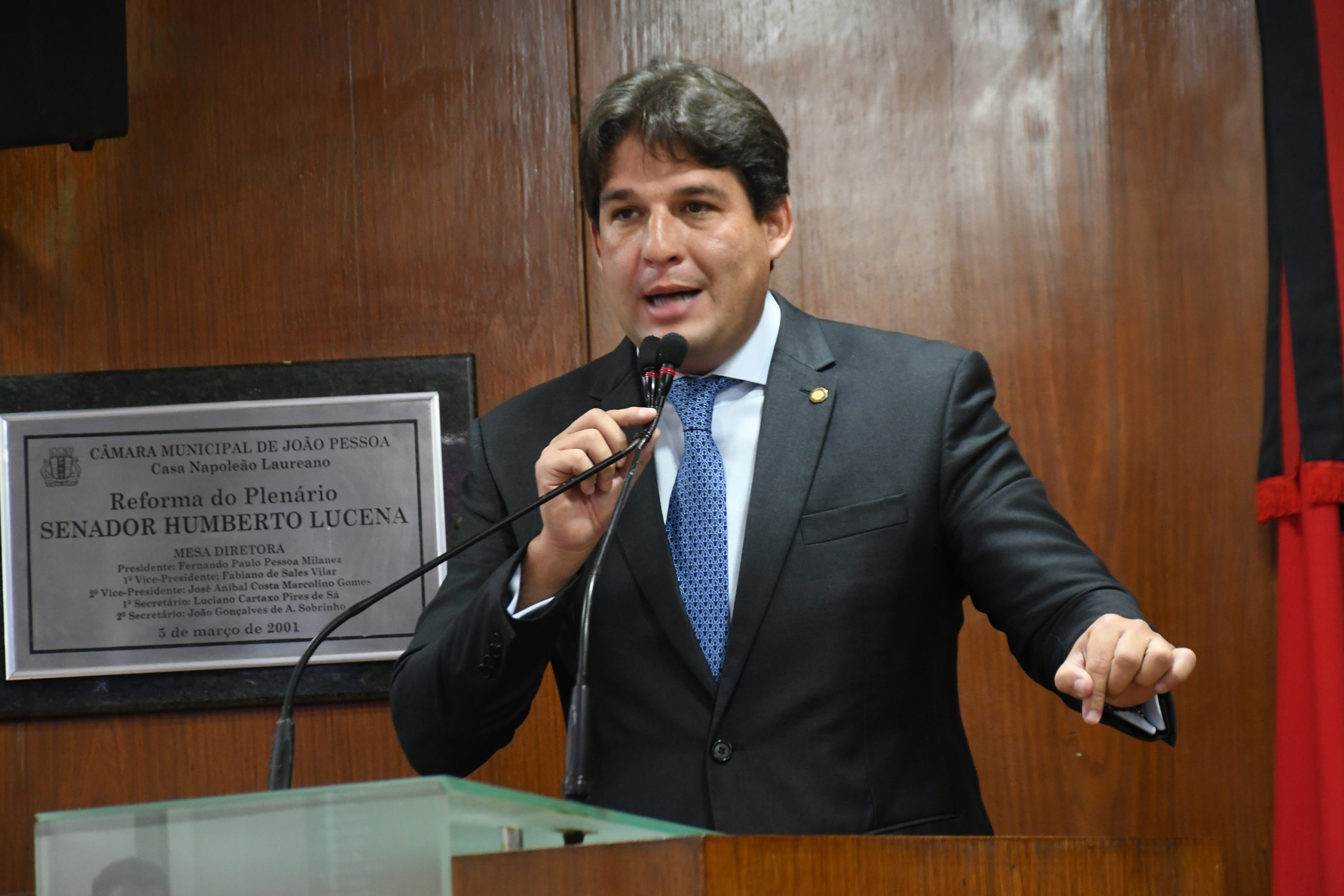 Parlamentar parabeniza Hospital Napoleão Laureano pelos 64 anos