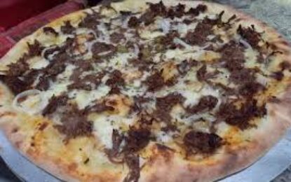 Pizza de carne de sol na nata pode ter causado infecção em mais de 100 pessoas e morte de mulher na Paraíba