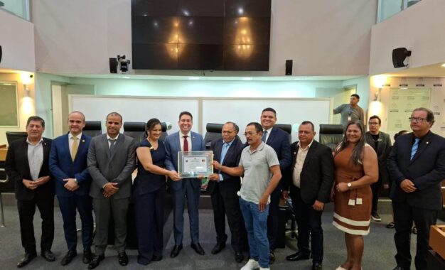 Assembleia concede Cidadania Paraibana ao comunicador Rubens Júnior Assembleia concede Cidadania Paraibana ao comunicador Rubens Júnior