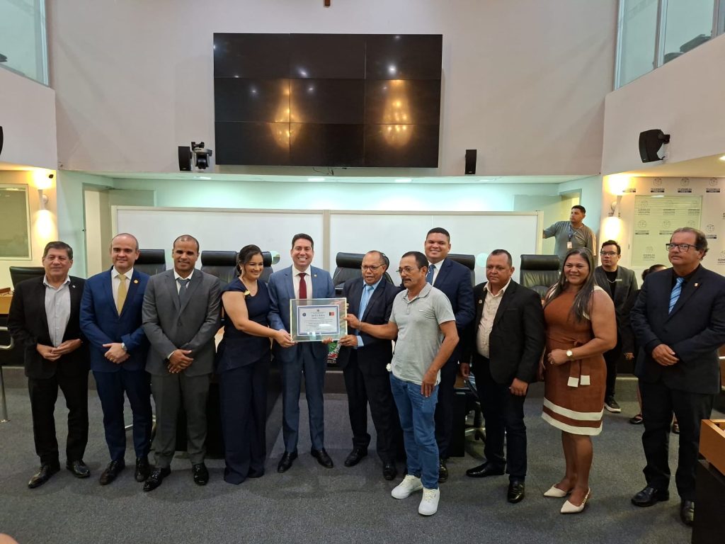 Assembleia concede Cidadania Paraibana ao comunicador Rubens Júnior Assembleia concede Cidadania Paraibana ao comunicador Rubens Júnior