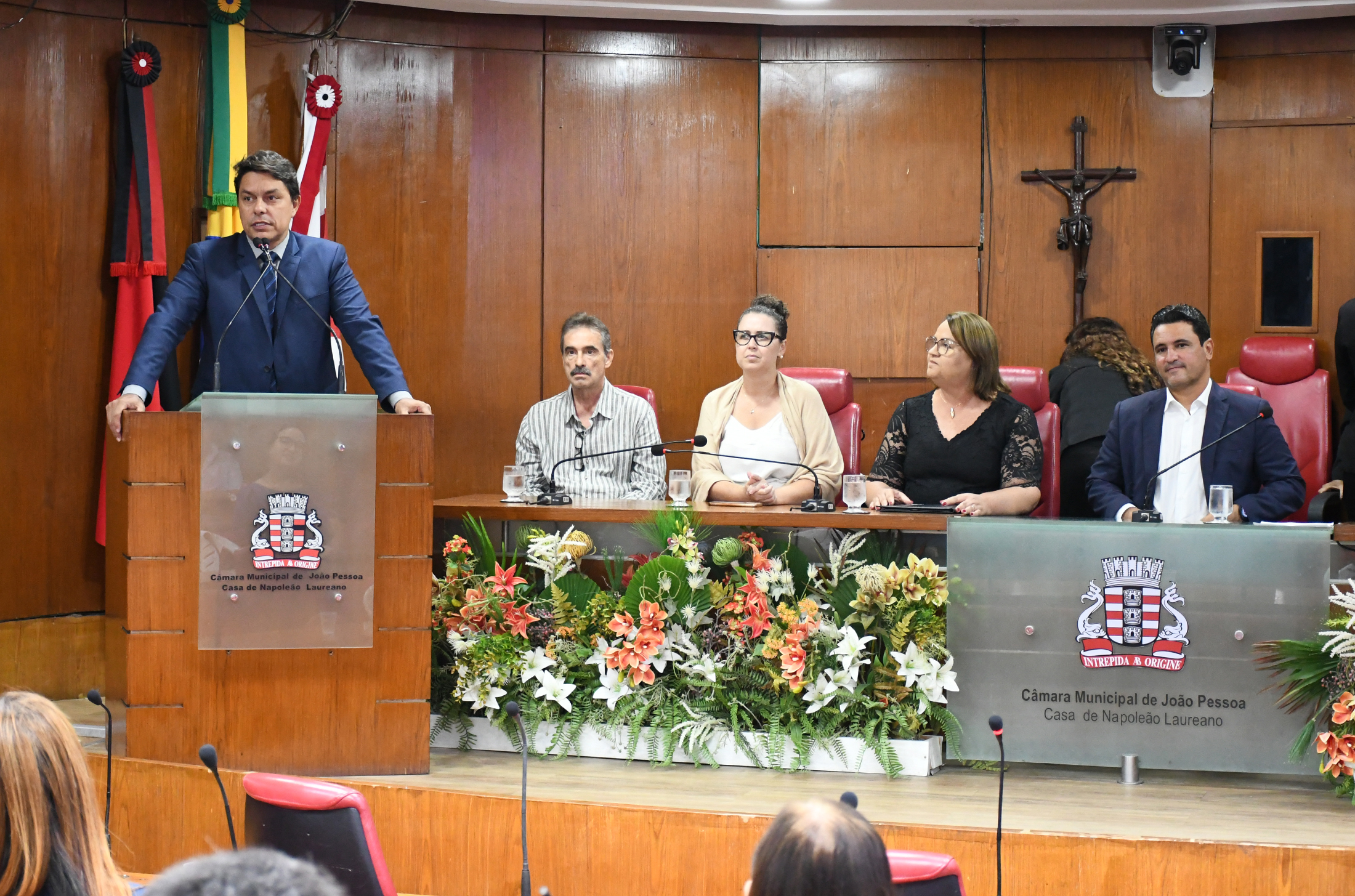 Sessão homenageia 99 anos do Colégio Marista Pio X