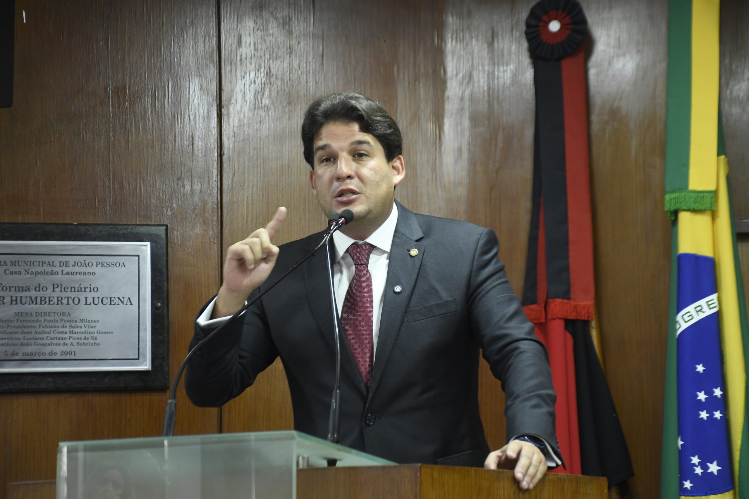 Parlamentar parabeniza Hospital Napoleão Laureano pelos 64 anos