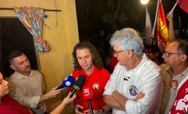 Veneziano recusa discurso e deixa convenção do PT; Ricardo Coutinho também vai embora