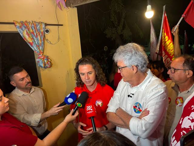 Veneziano recusa discurso e deixa convenção do PT; Ricardo Coutinho também vai embora