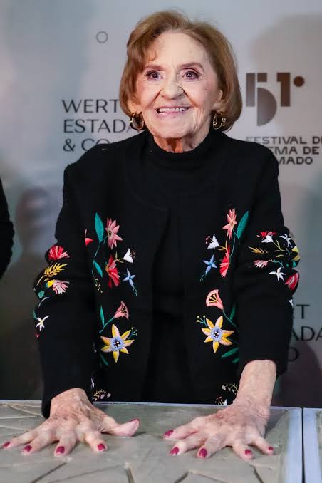 Laura Cardoso morre aos 98 anos