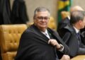 Flávio Dino pede vista e adia decisão sobre julgamento conjunto de Moraes e Mendonça no Caso Master